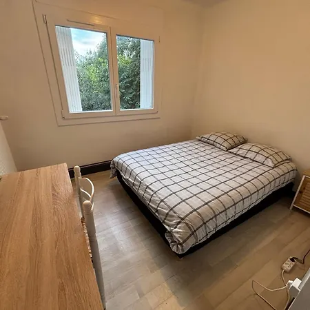 Privative Dans Maison Partagee Avec D'autres Voyageurs בית הארחה טרבה