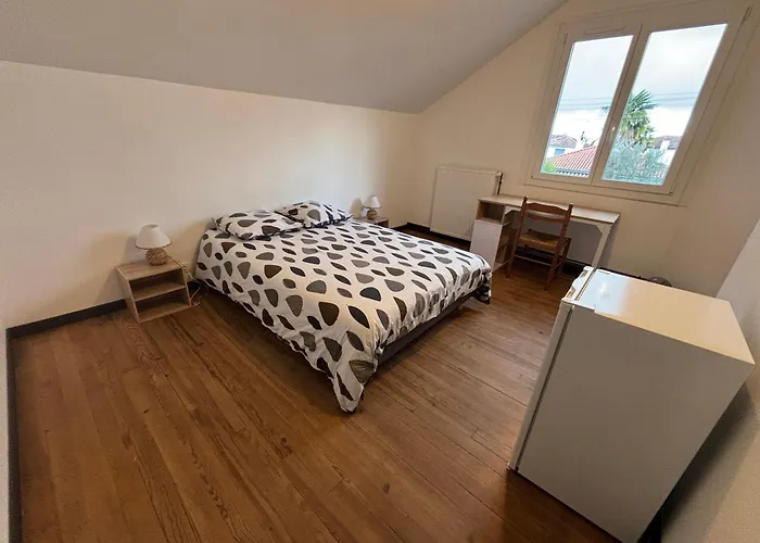 Privative Dans Maison Partagee Avec D'autres Voyageurs