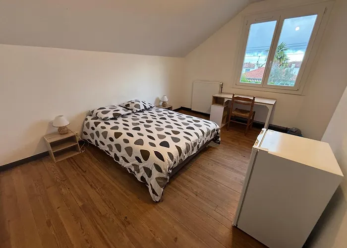 Gasthof Privative Dans Maison Partagee Avec D'autres Voyageurs