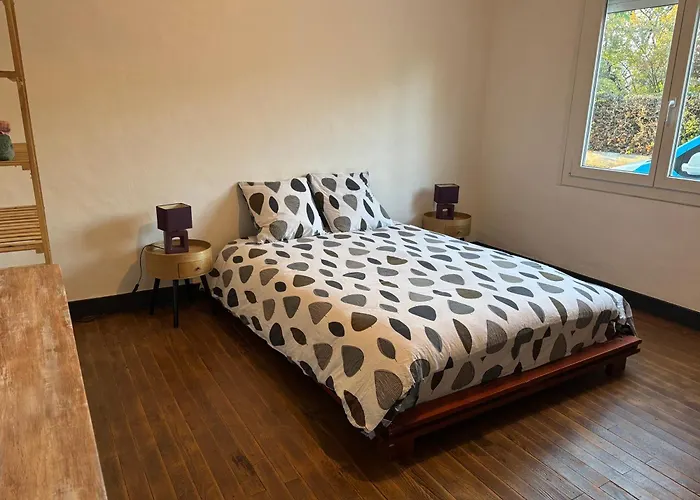 Guest house Privative Dans Maison Partagee Avec D'autres Voyageurs