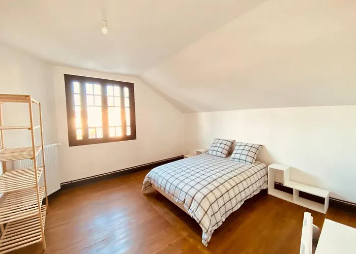 Gasthof Privative Dans Maison Partagee Avec D'autres Voyageurs *