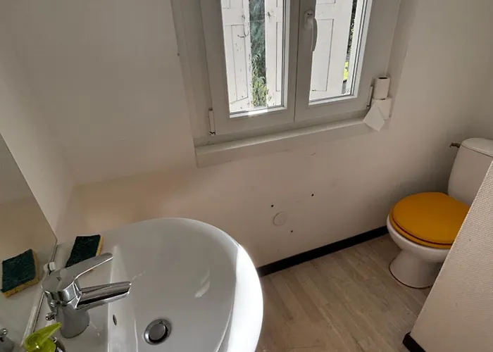 Privative Dans Maison Partagee Avec D'autres Voyageurs * Tarbes