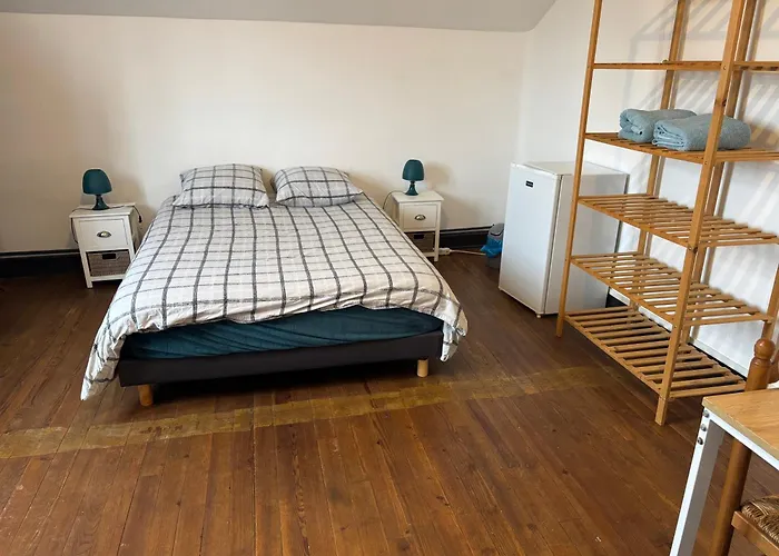 Privative Dans Maison Partagee Avec D'autres Voyageurs Guest house Tarbes